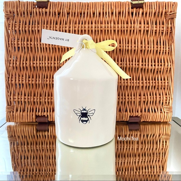 Rae Dunn Bee Birdhouse - Picture 4 of 8